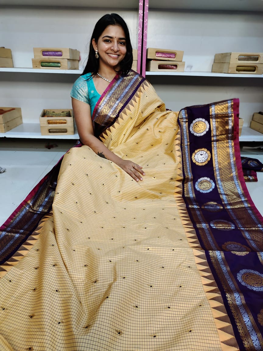 65% offer gadwal silk saree