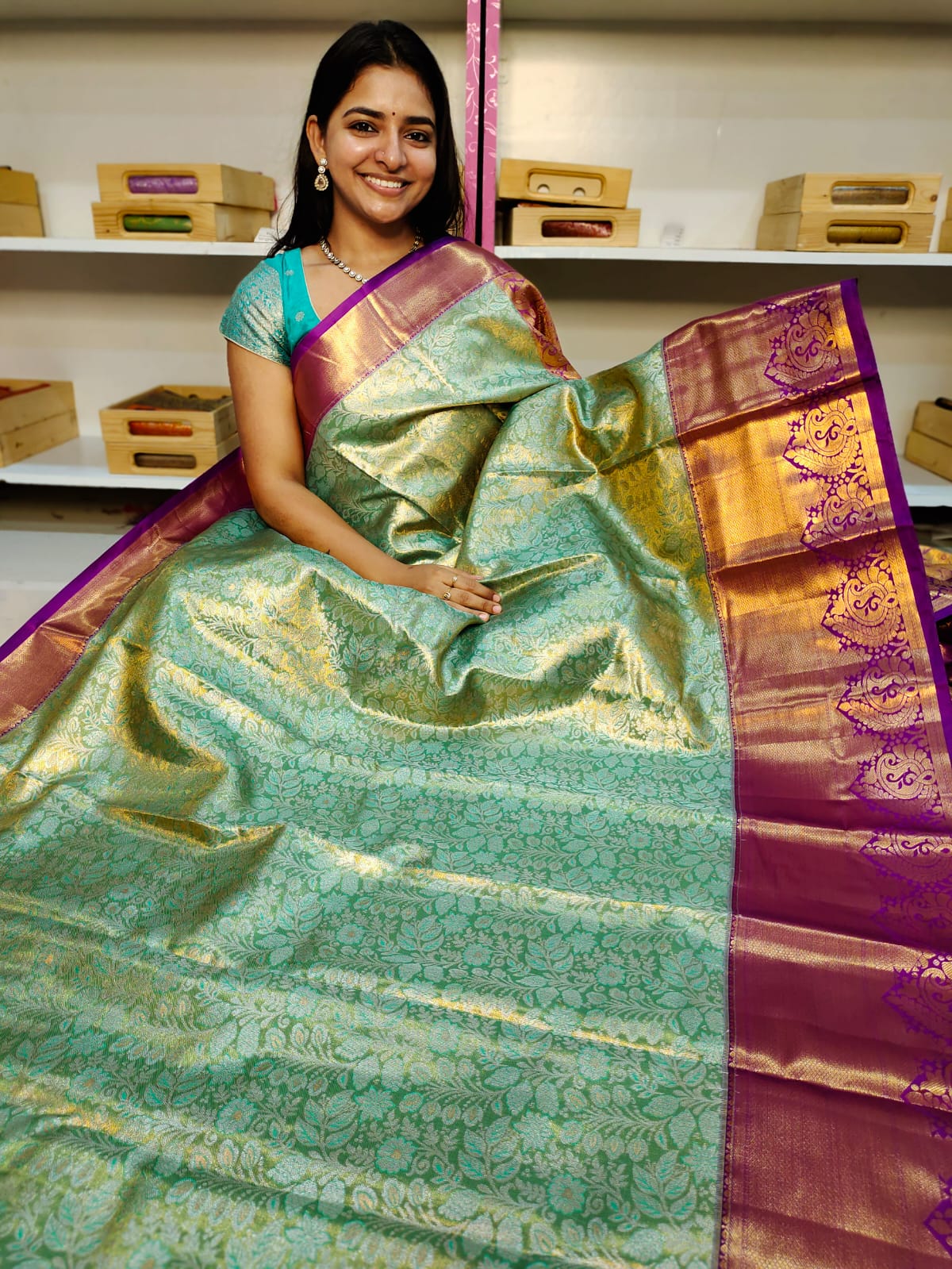 90% offer kanchi pattu collections
