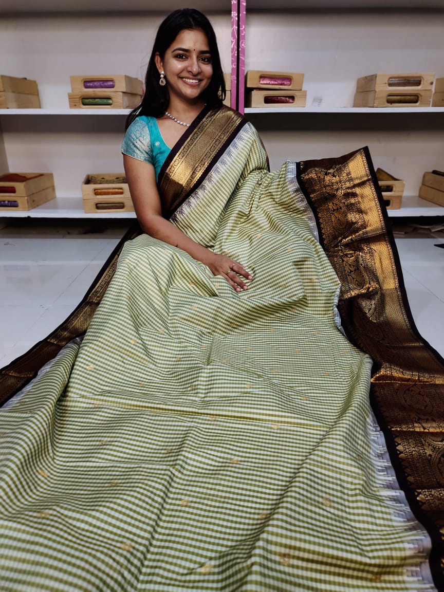 Gadwal offer sarees