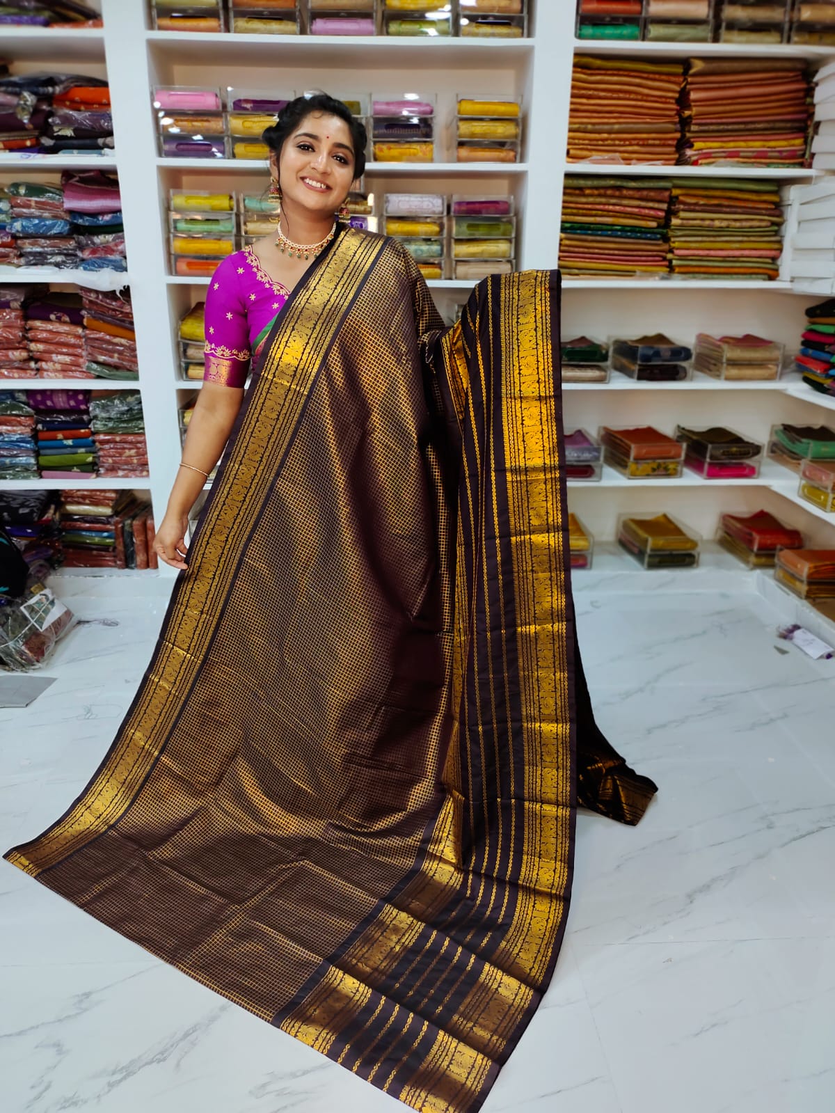 50% offer Valli gadwal