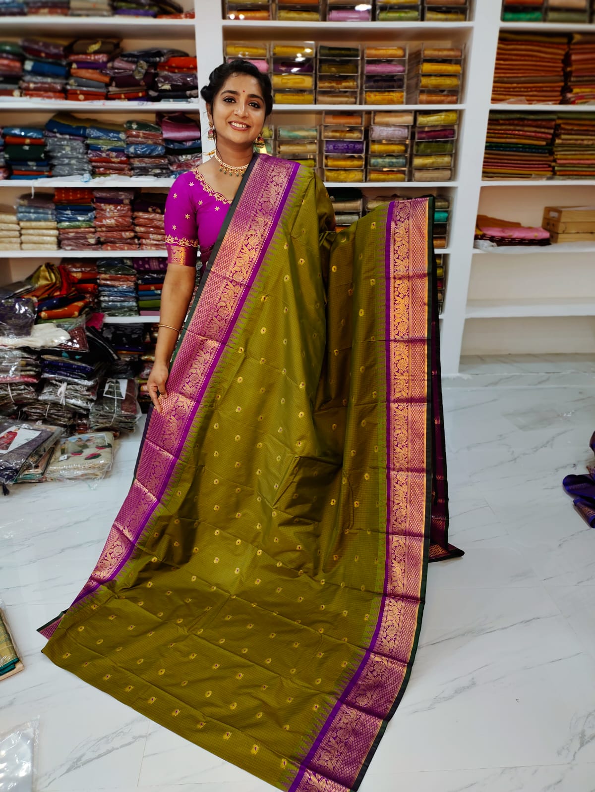 50% offer Valli gadwal