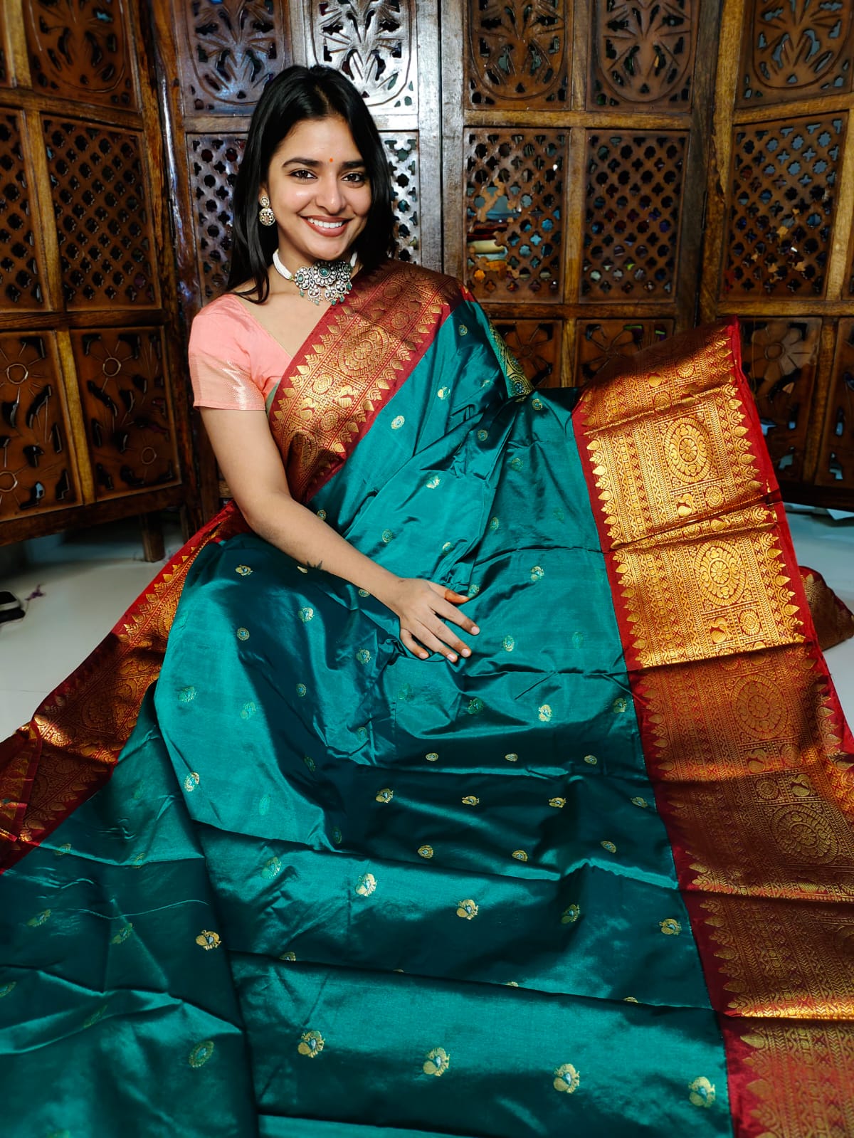 గద్వాల్ క్లియరెన్స్ సేల్