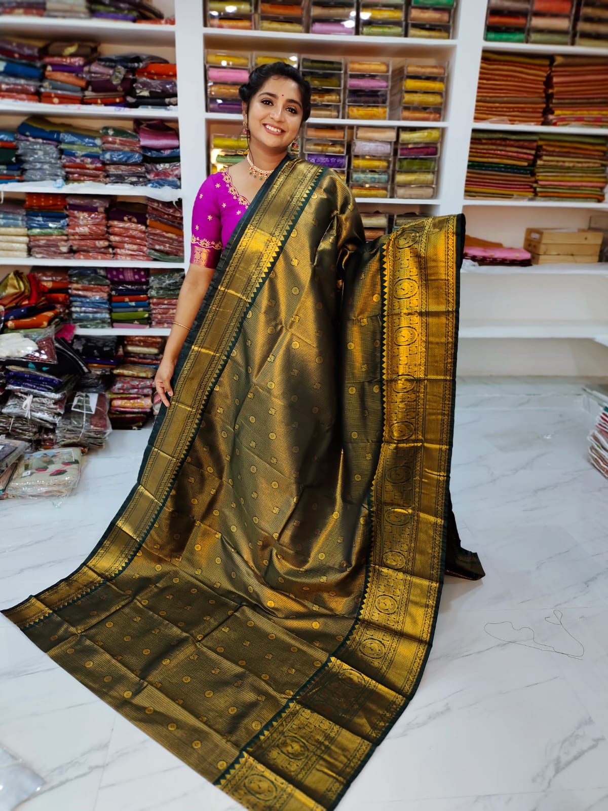 50% offer Valli gadwal