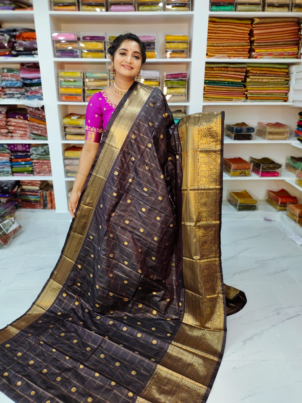 50% offer Valli gadwal