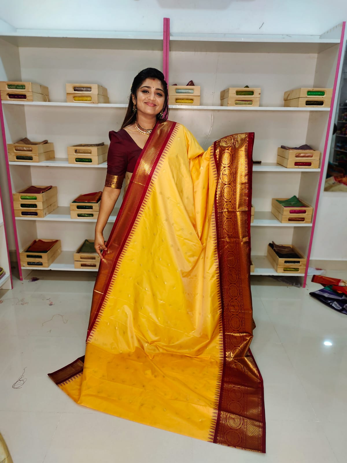 గద్వాల్ క్లియరెన్స్ సేల్