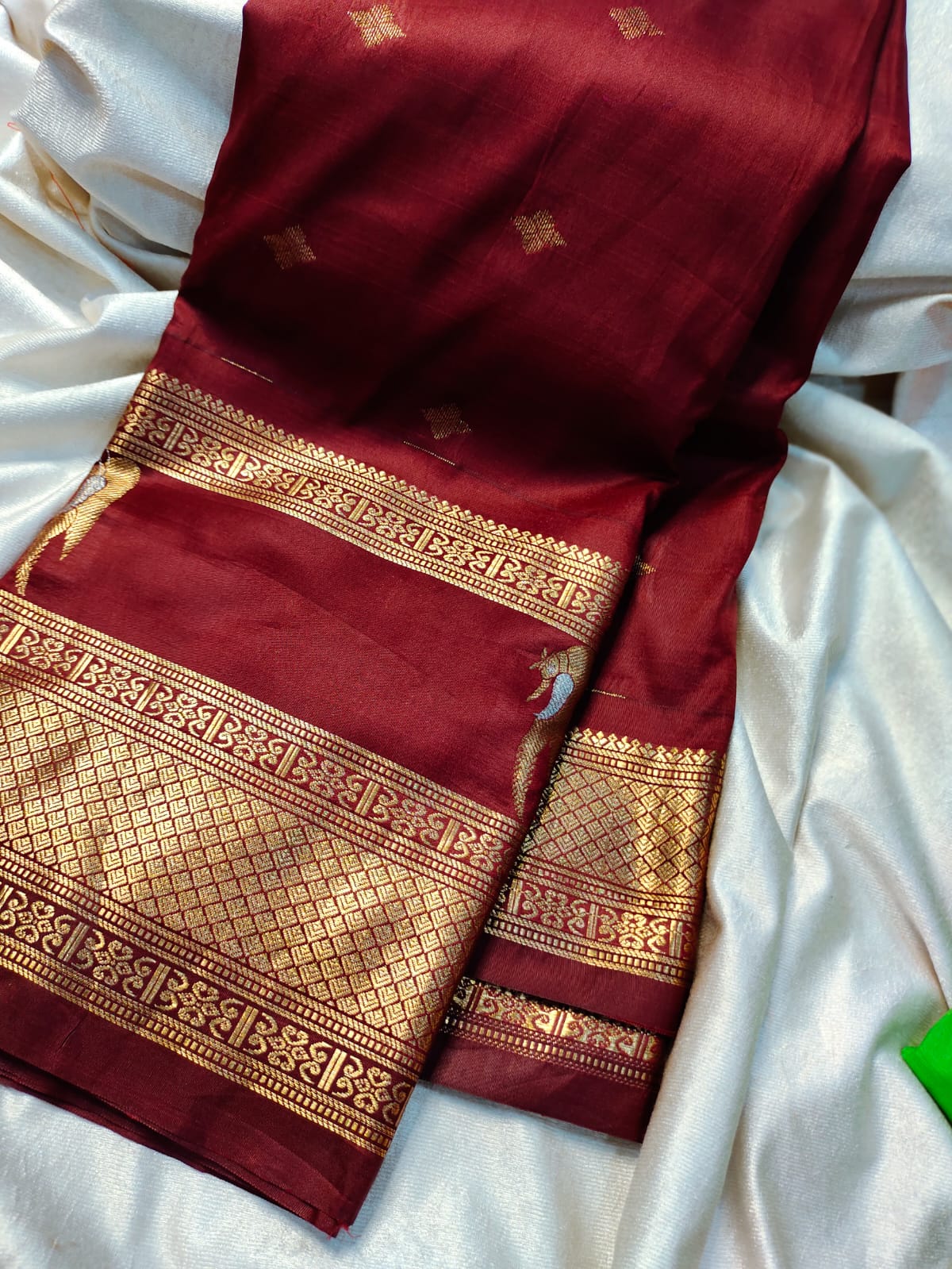60% offer gadwal sarees