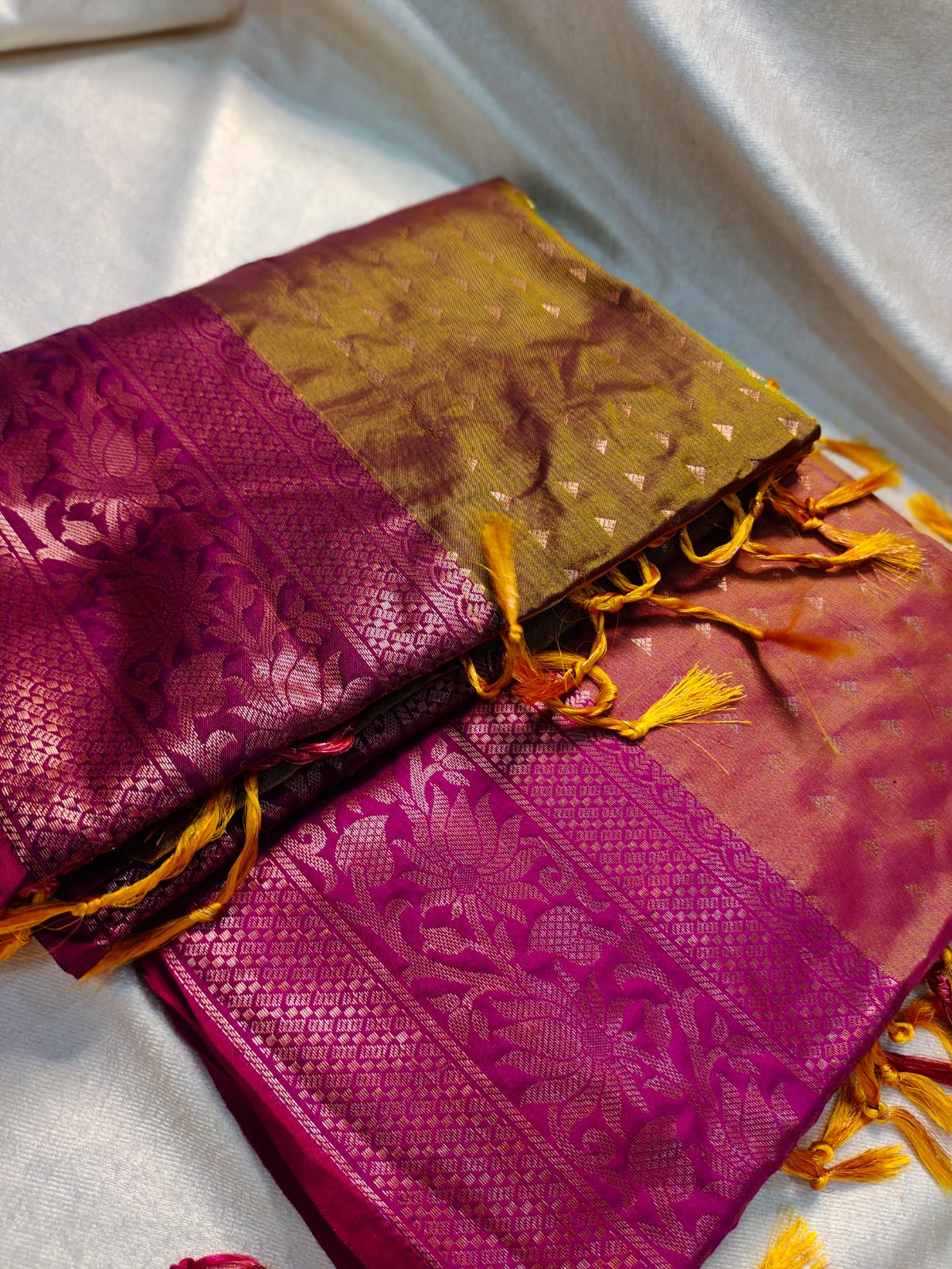 1+1 offer Uppada silk