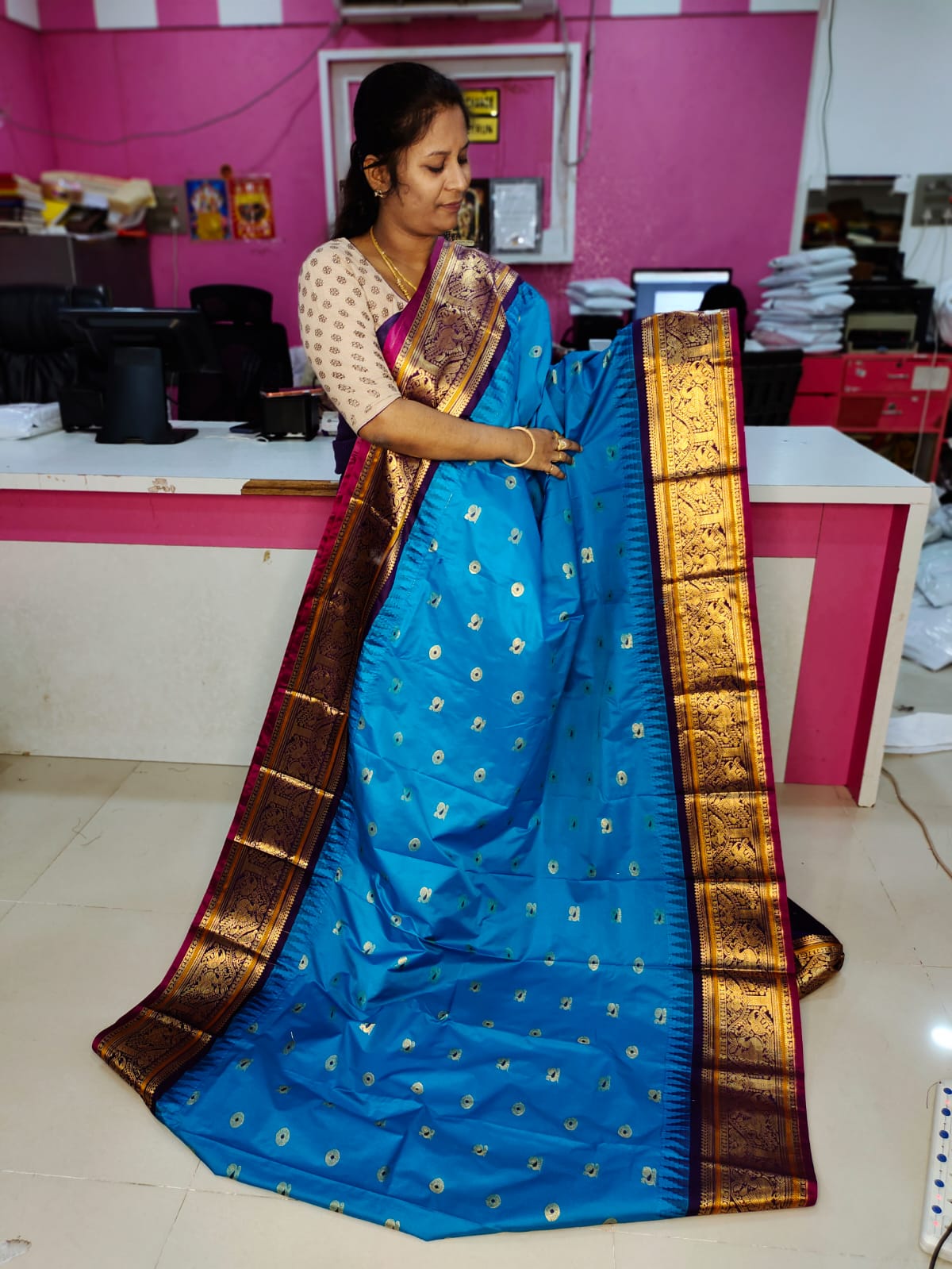 60% offer gadwal saree