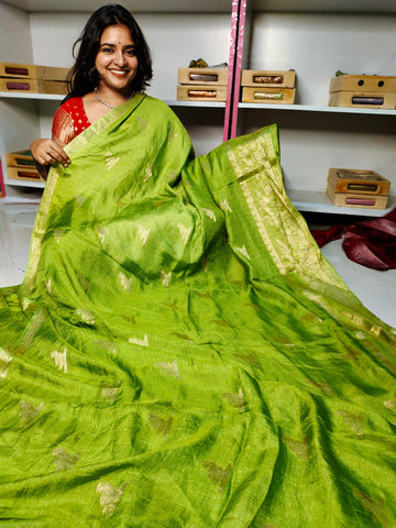 దీపావళికి చీరలు ఆఫర్ చేయండి