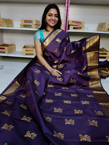 Gadwal offer sarees