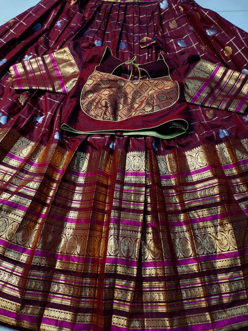 Vintage gadwal lehangas