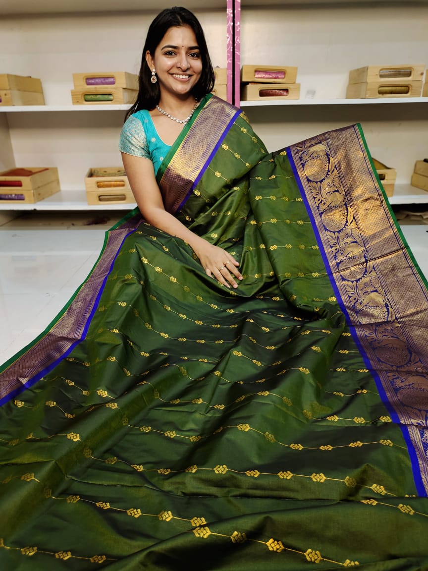 Gadwal offer sarees