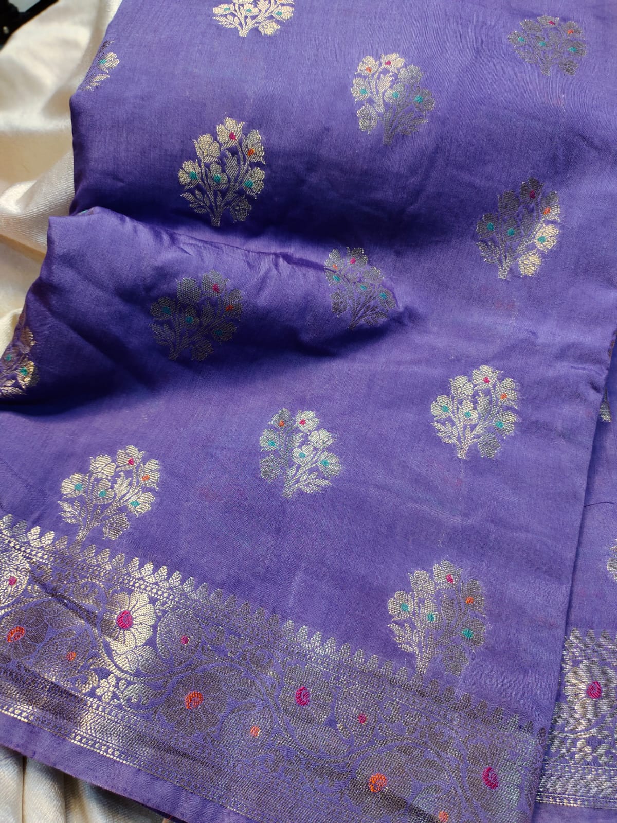 Chiniya silk