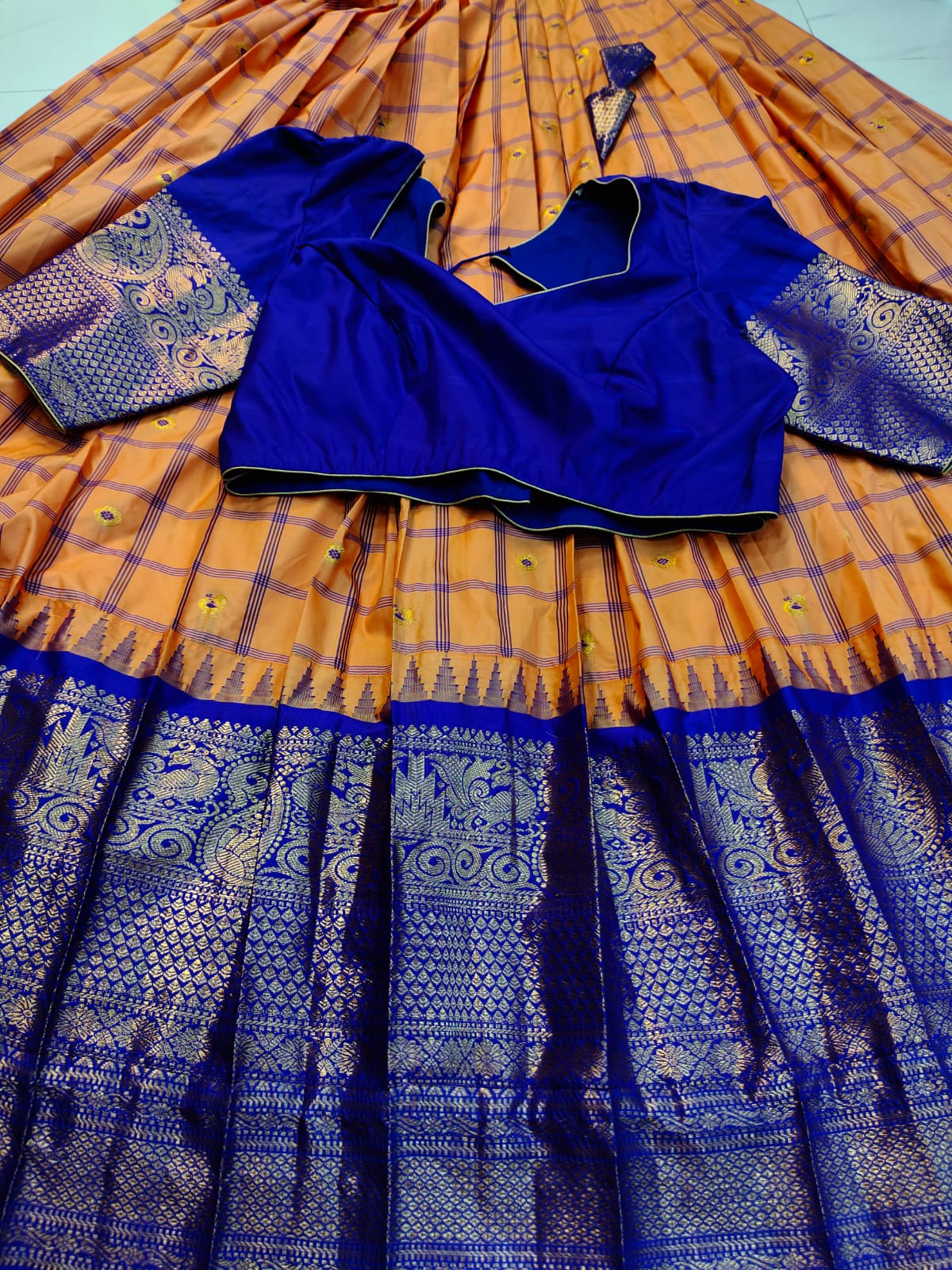 Gadwal lehangas offer
