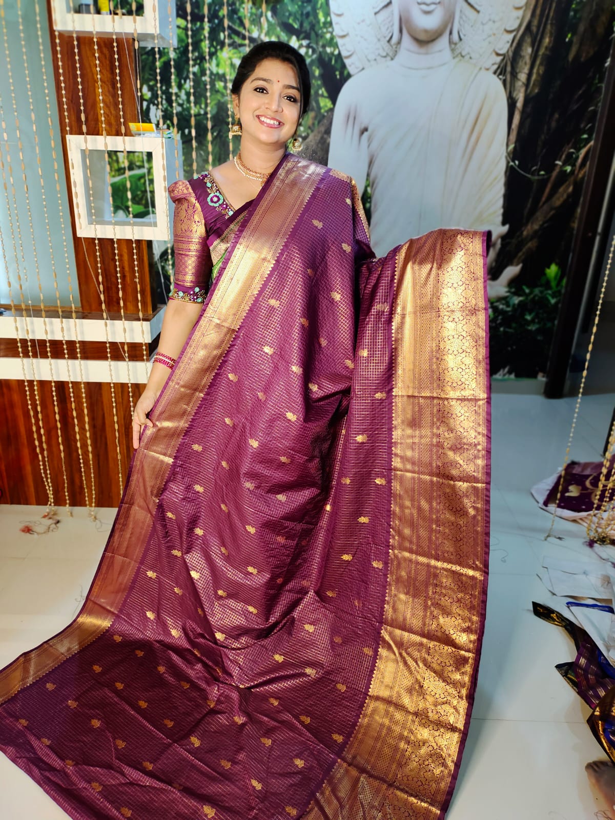 50% offer Valli gadwal