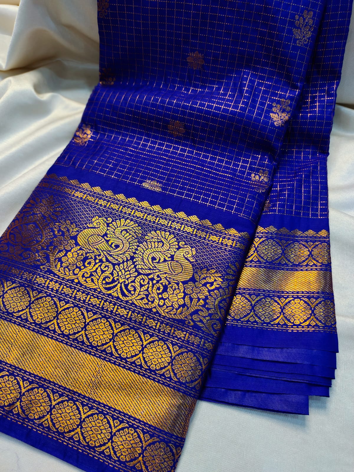 Vintage gadwal sarees