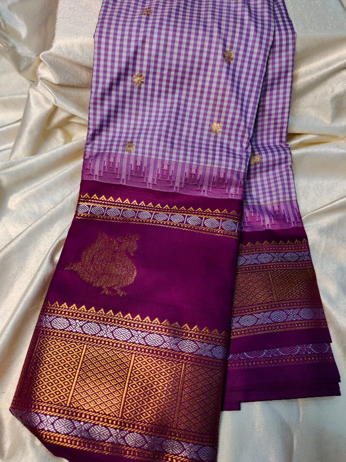 Vitange gadwal silk