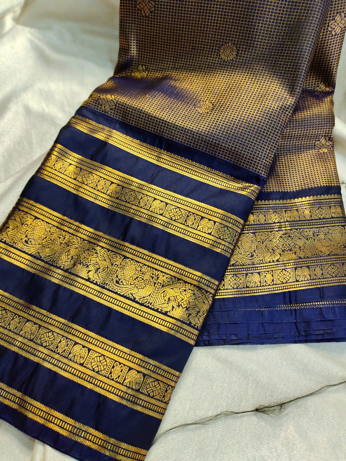 Vintage valli gadwal
