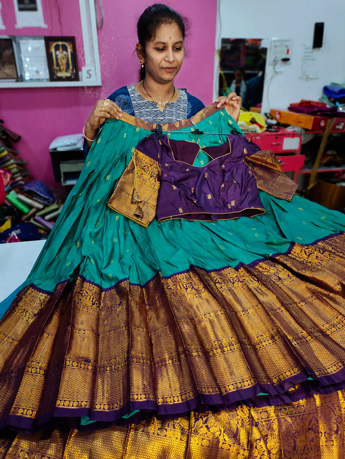Sale gadwal lehangas
