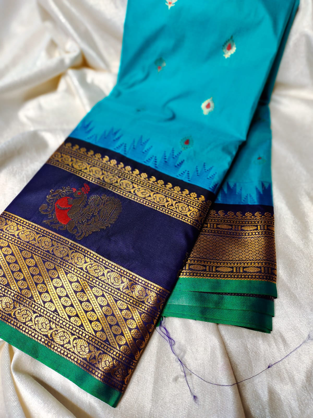 Vitange gadwal silk saree