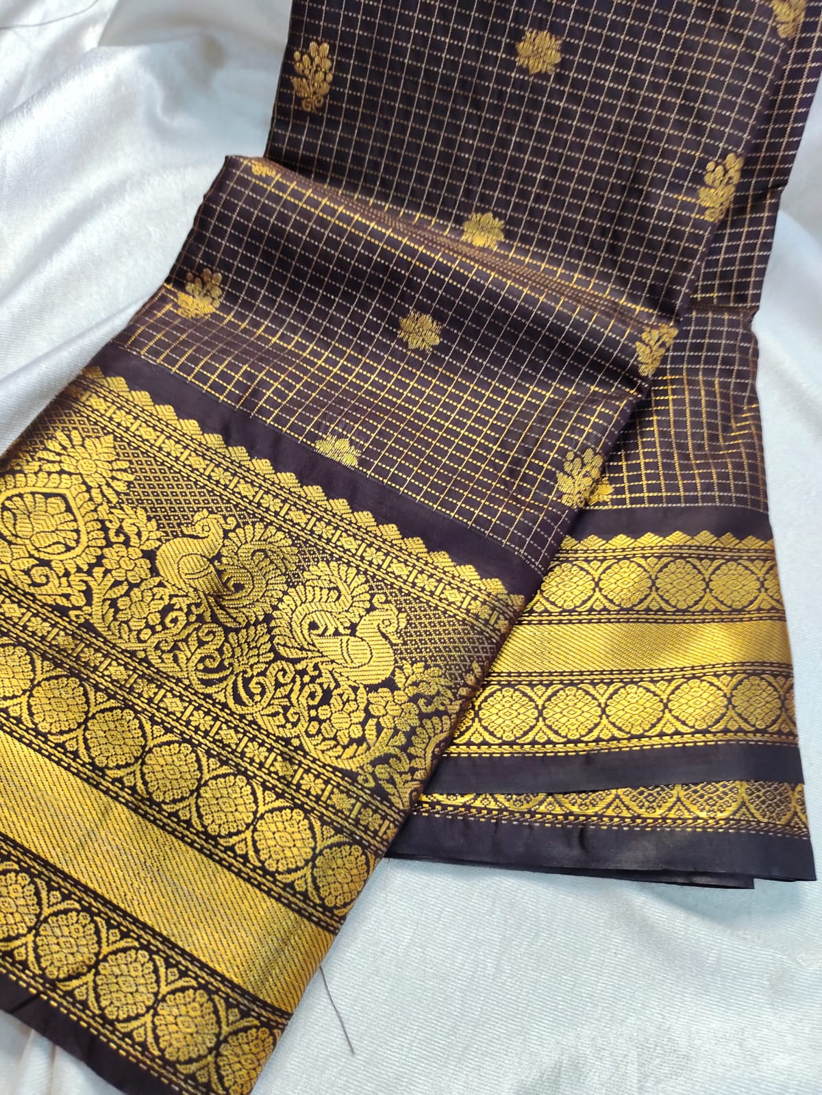 Vintage valli gadwal