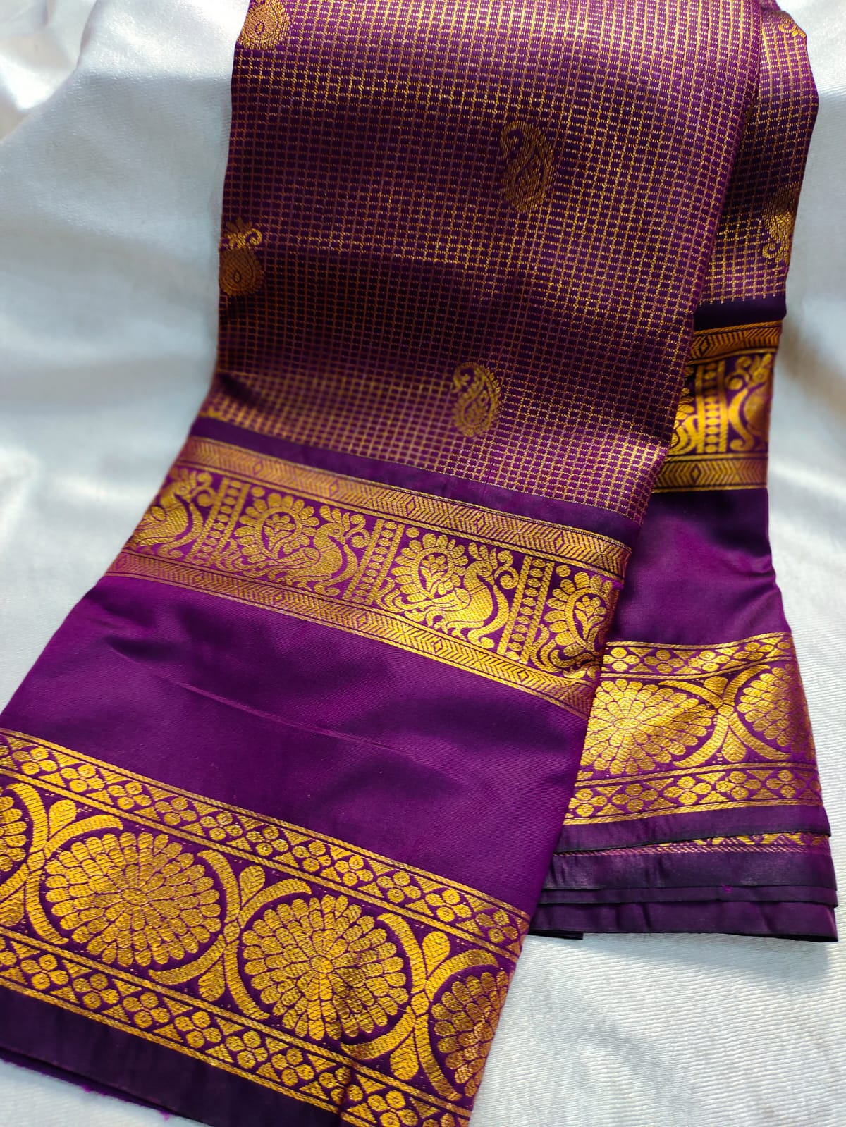 Vintage valli gadwal