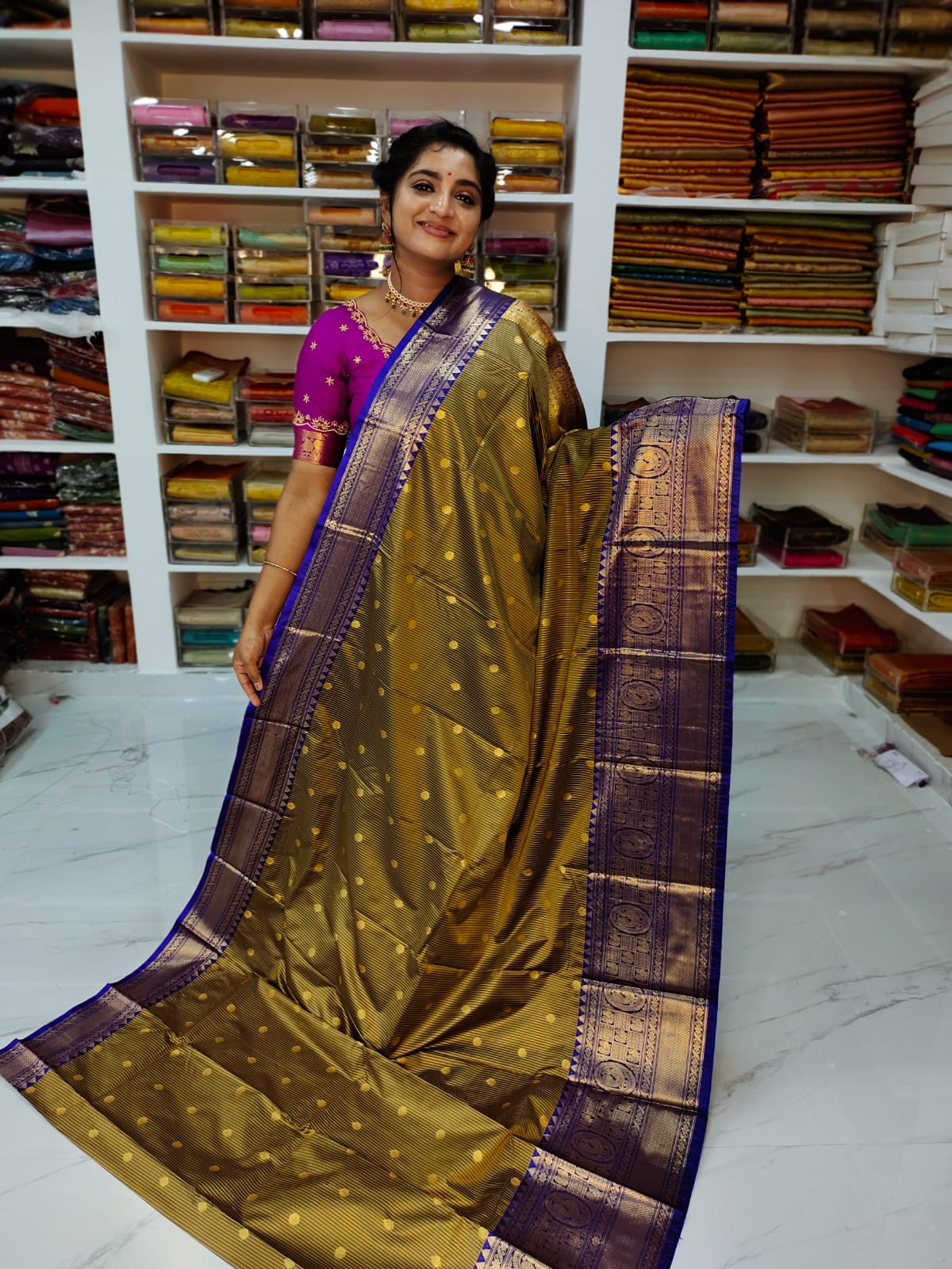 50% offer Valli gadwal