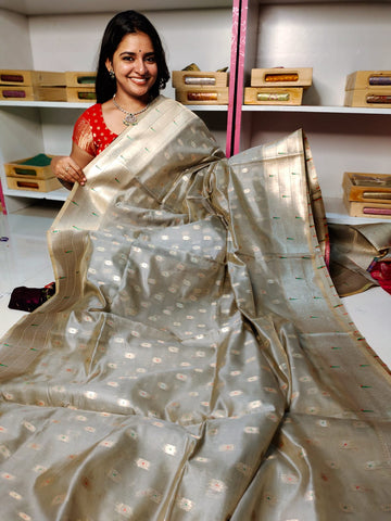 దీపావళికి చీరలు ఆఫర్ చేయండి