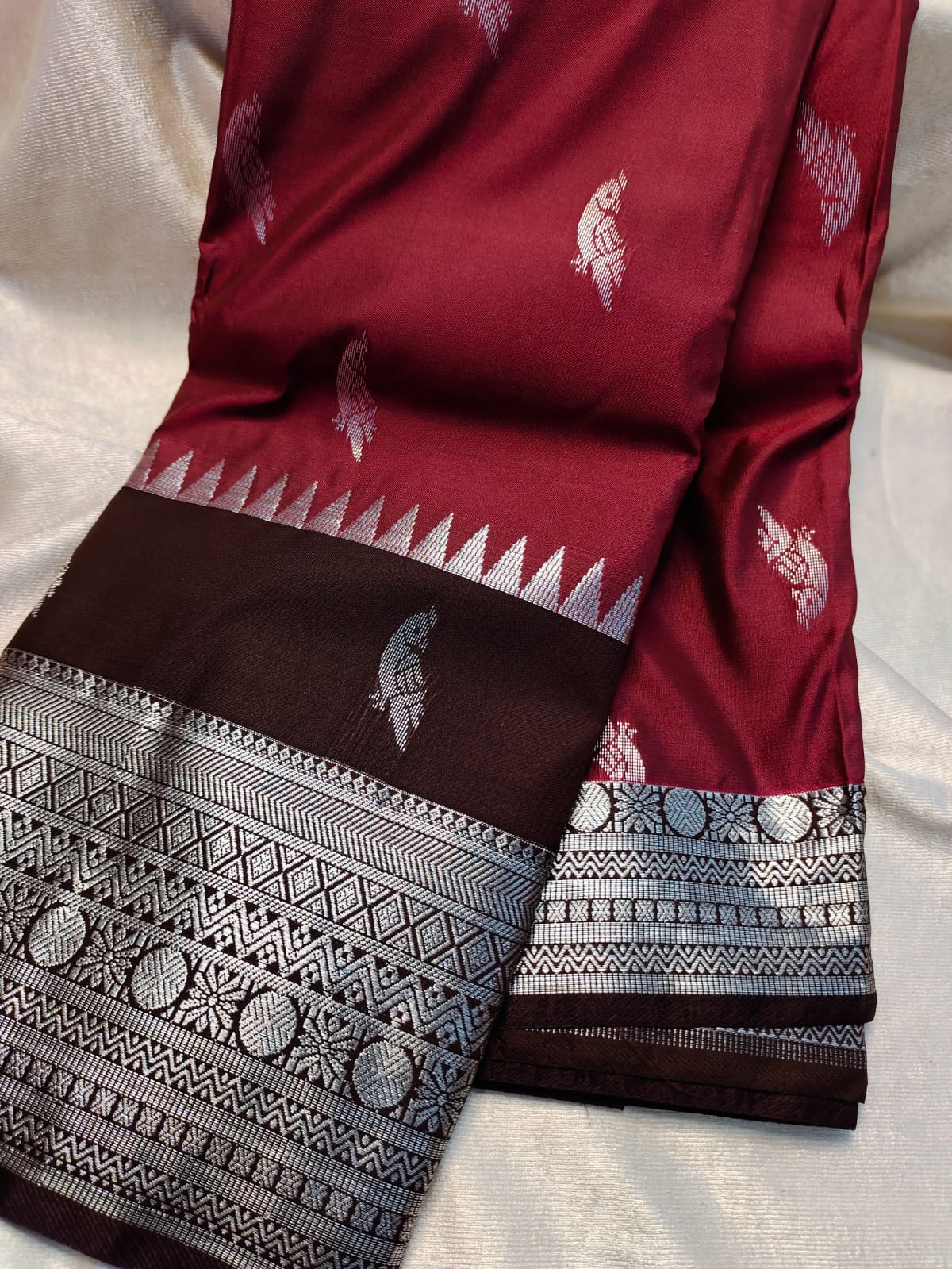 Sravanam gadwal sale