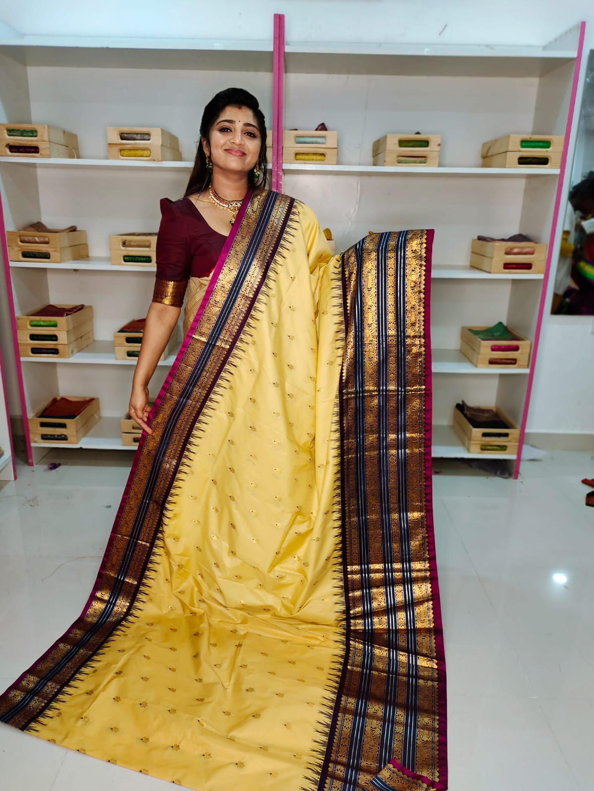 50% గద్వాల్ సిల్క్ చీర ఆఫర్