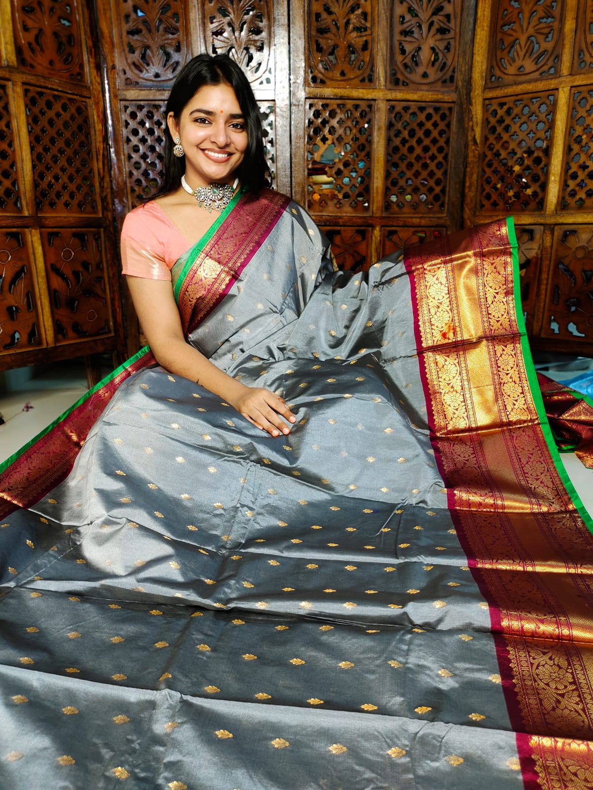 గద్వాల్ క్లియరెన్స్ సేల్