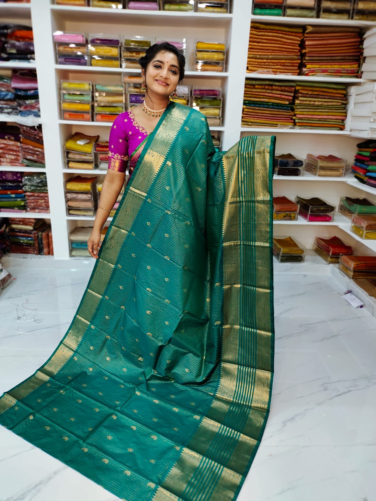 50% offer Valli gadwal