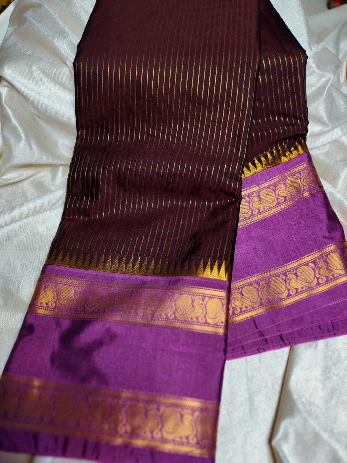 Vitange gadwal silk