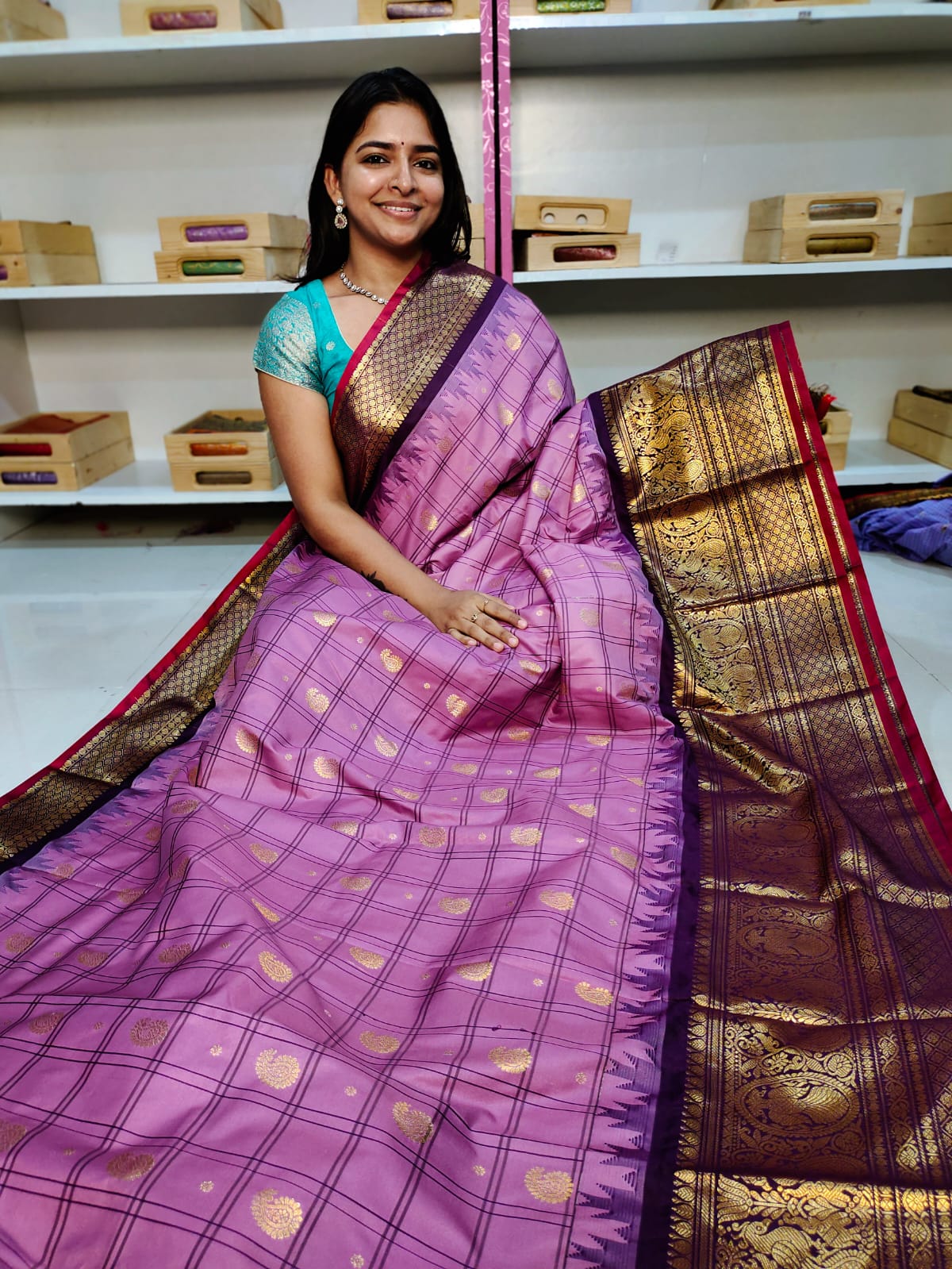 65% offer gadwal silk saree