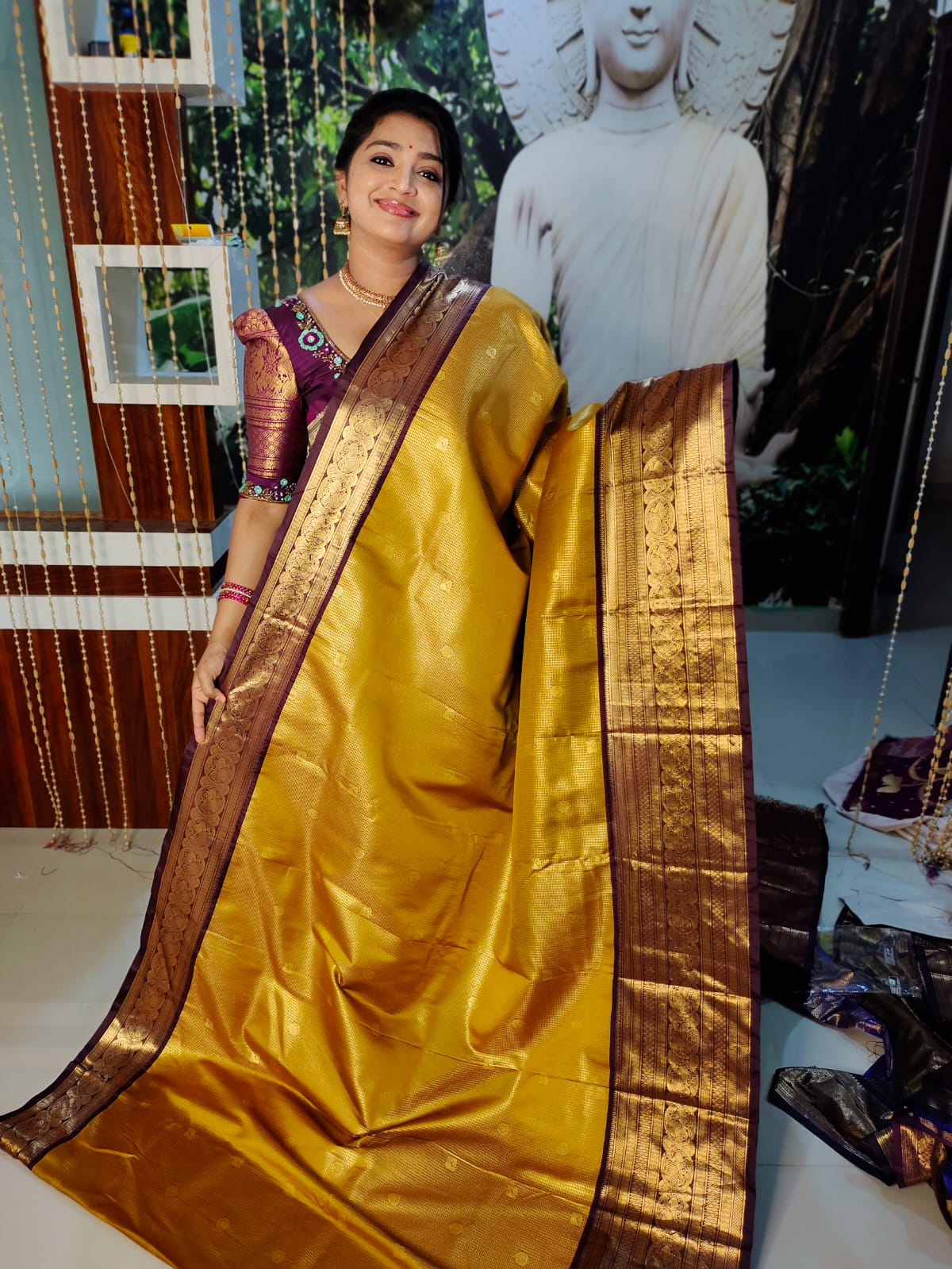 50% offer Valli gadwal