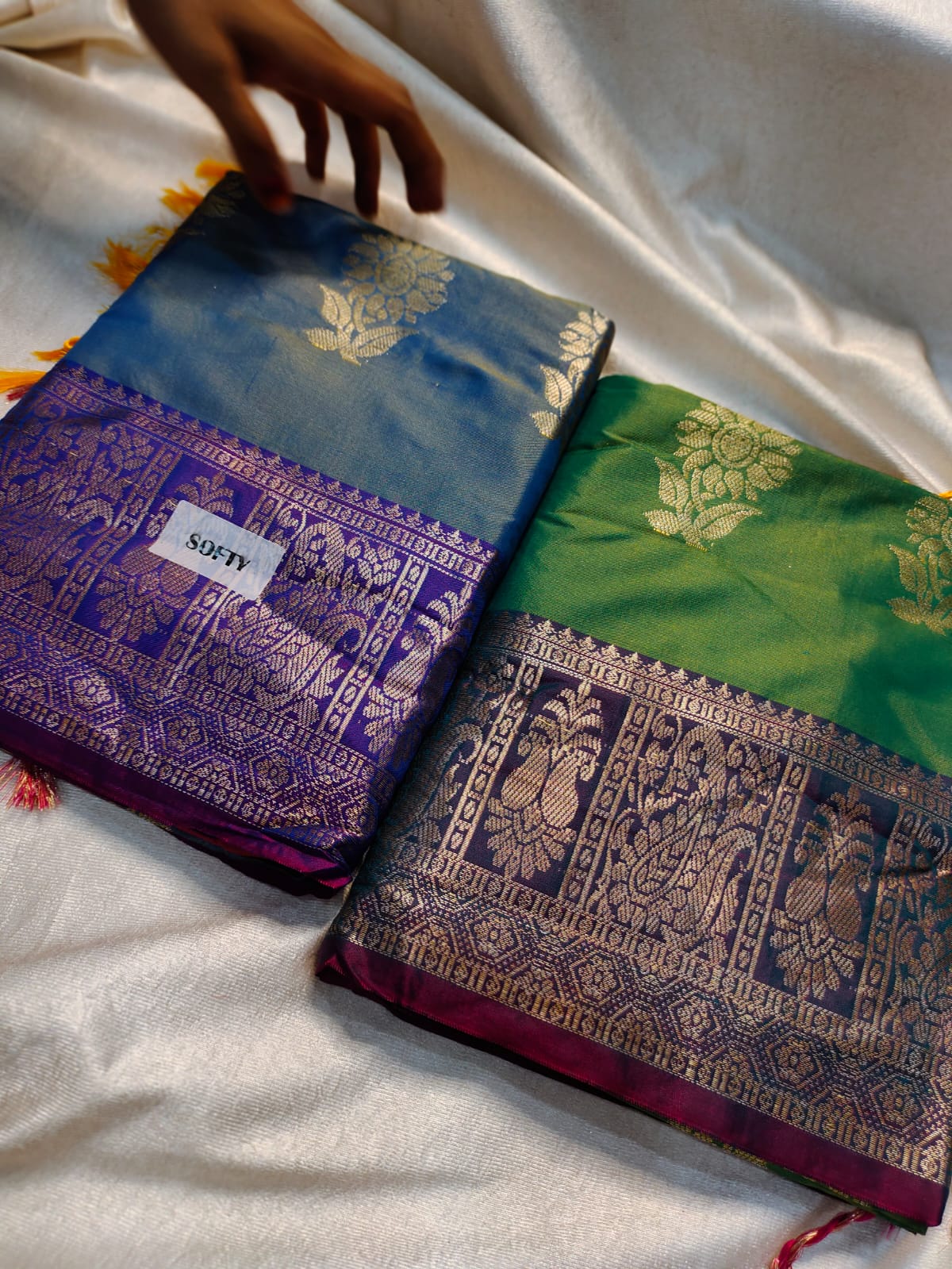 1+1 offer Uppada silk