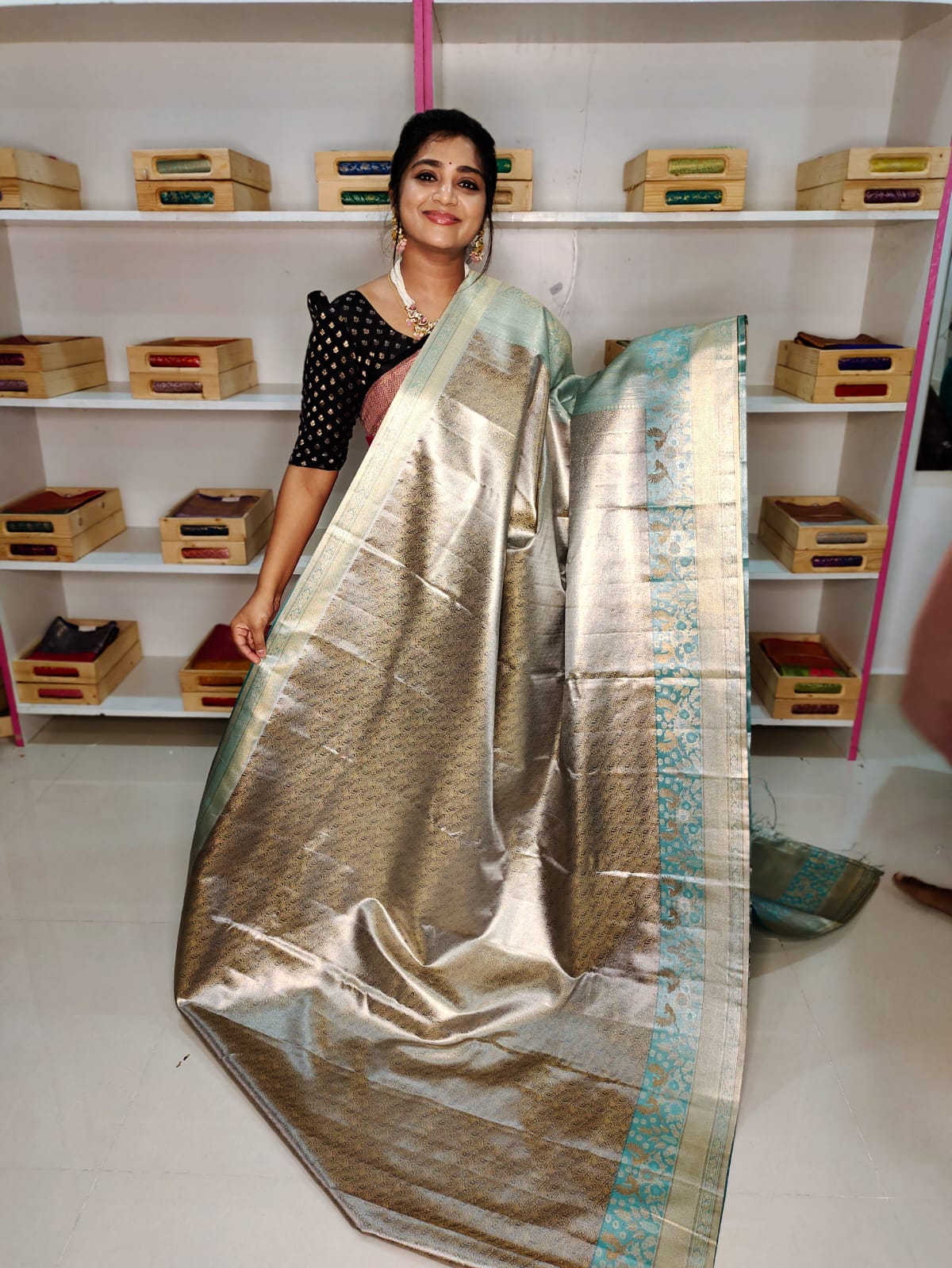 90% offer kanchi pattu collection