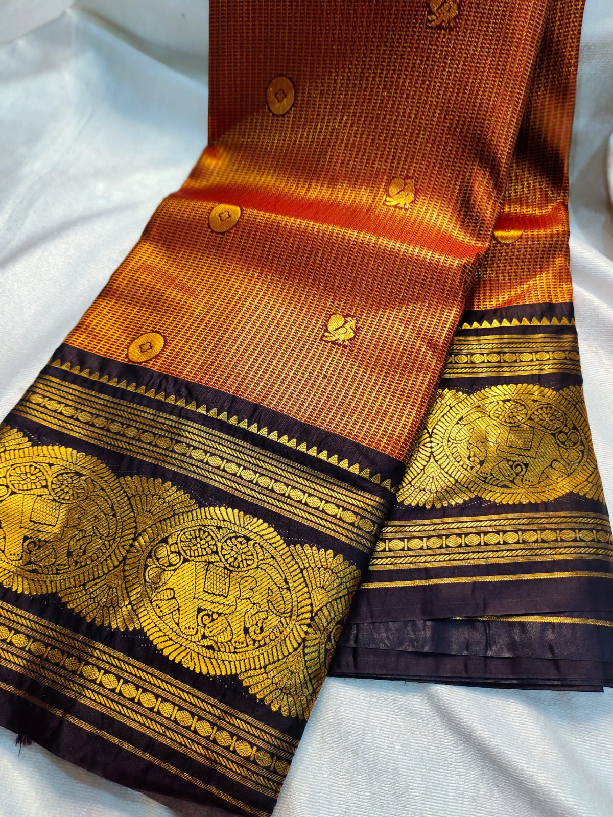 Vintage valli gadwal