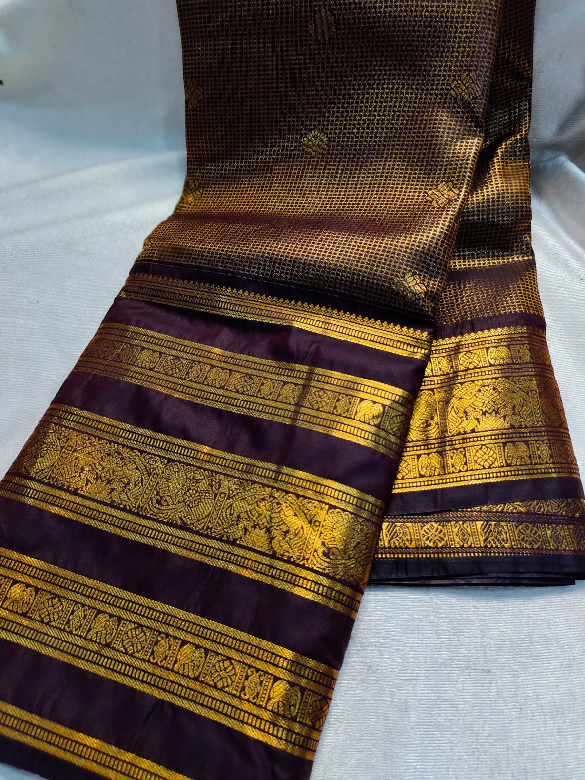 Vintage gadwal sarees