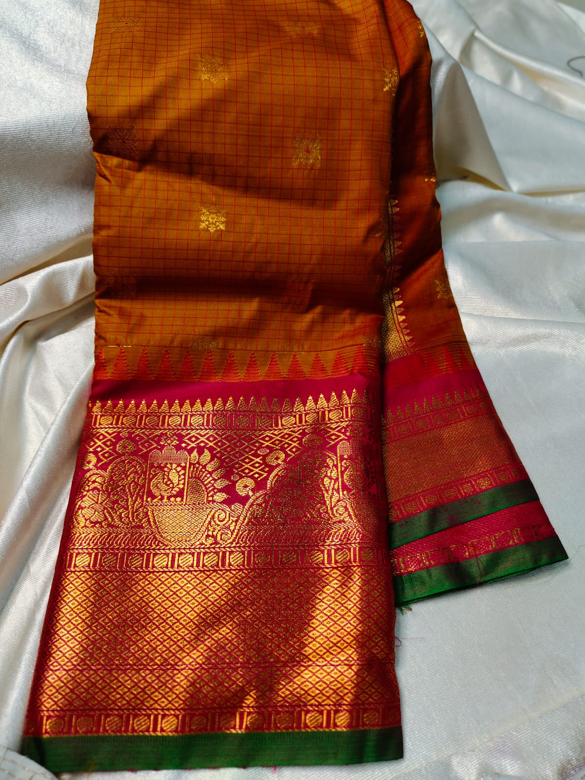 Vitange gadwal silk saree