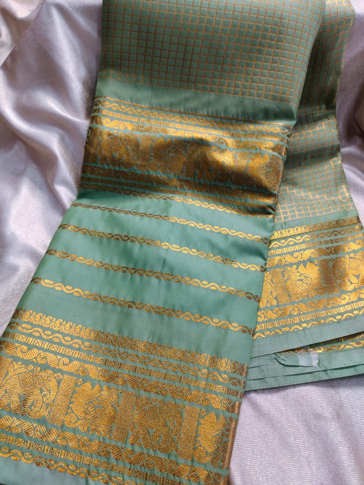 Vintage valli gadwal