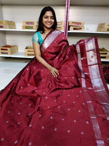 Gadwal offer sarees