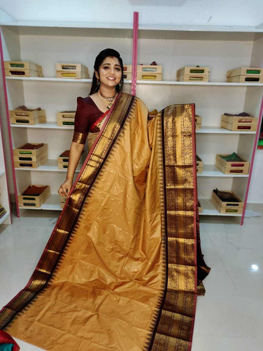 50% గద్వాల్ సిల్క్ చీర ఆఫర్