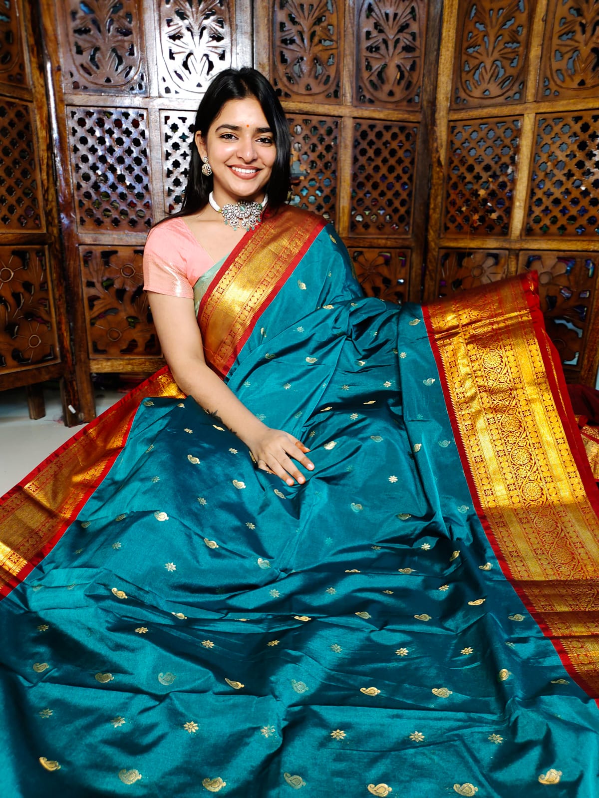 గద్వాల్ క్లియరెన్స్ సేల్