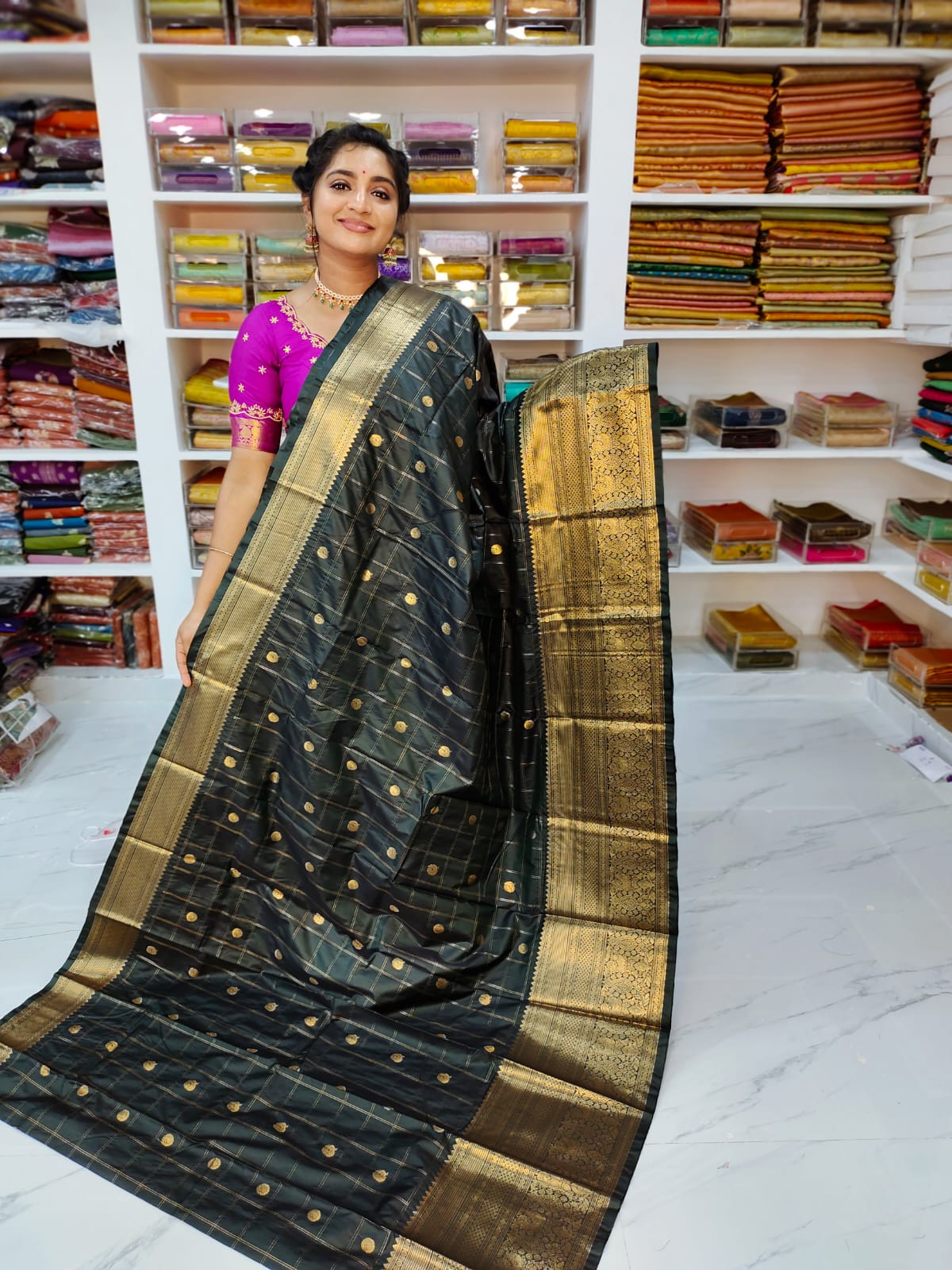 50% offer Valli gadwal