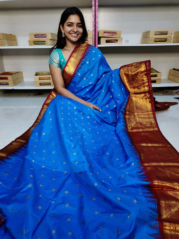Gadwal offer sarees