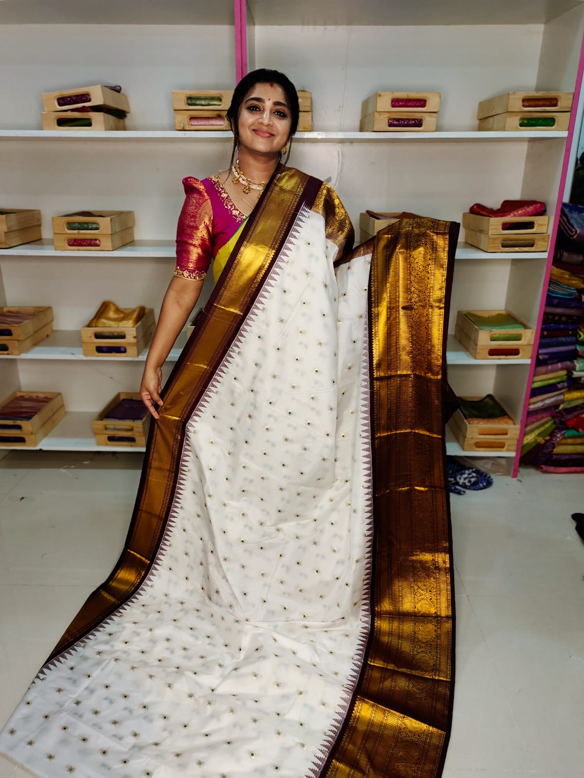 Ashadam sale gadwal silk saree