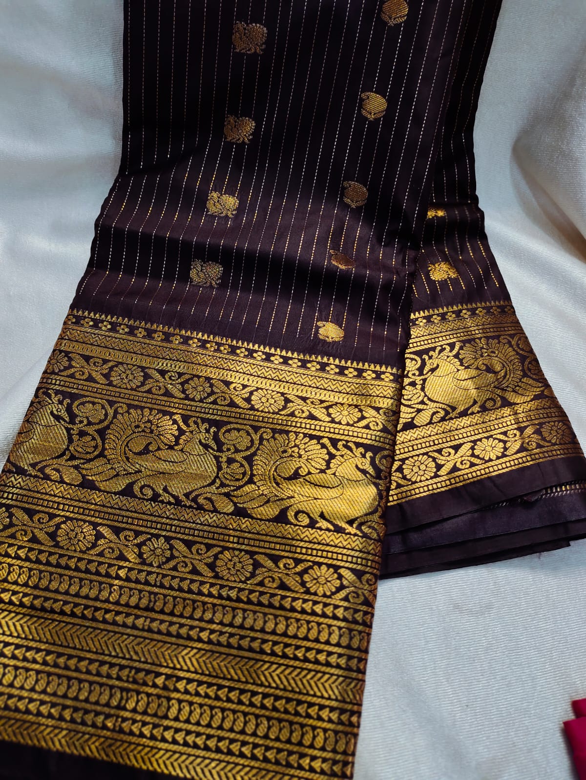Vintage valli gadwal