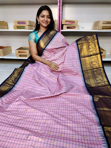 Gadwal offer sarees
