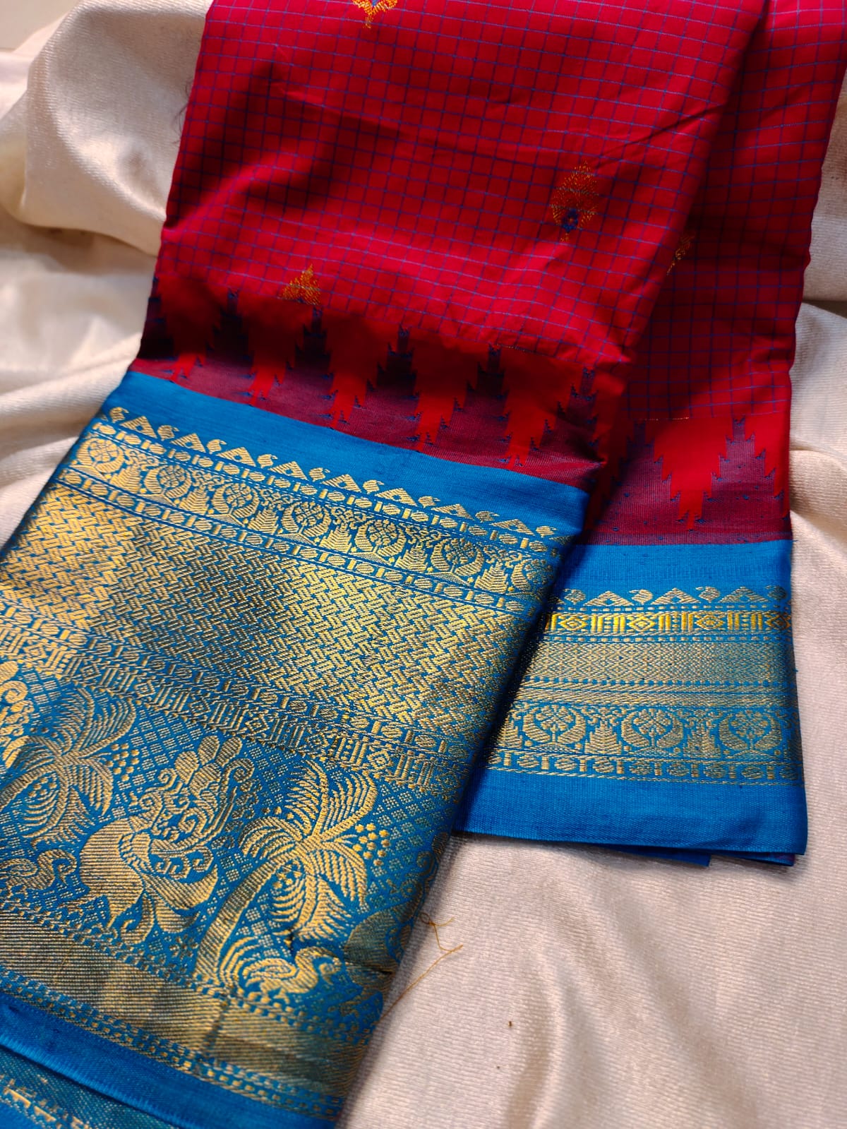 60% offer gadwal sarees